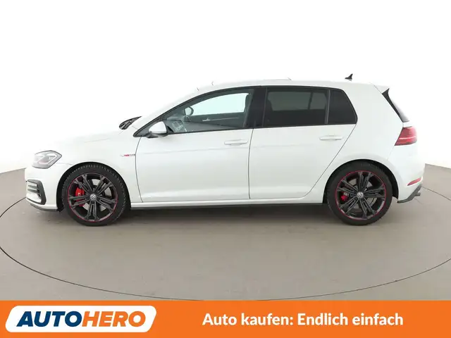 Volkswagen Golf view 3