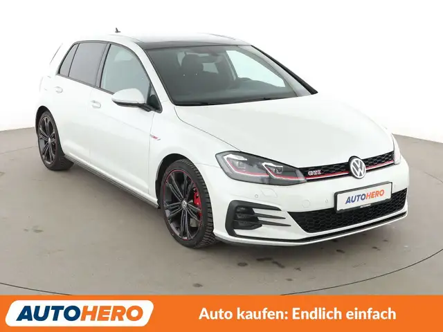 Volkswagen Golf view 8