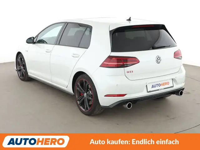 Volkswagen Golf view 4