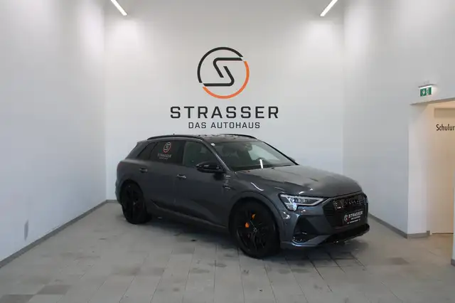 Audi e-tron 55 quattro 300 kW S line