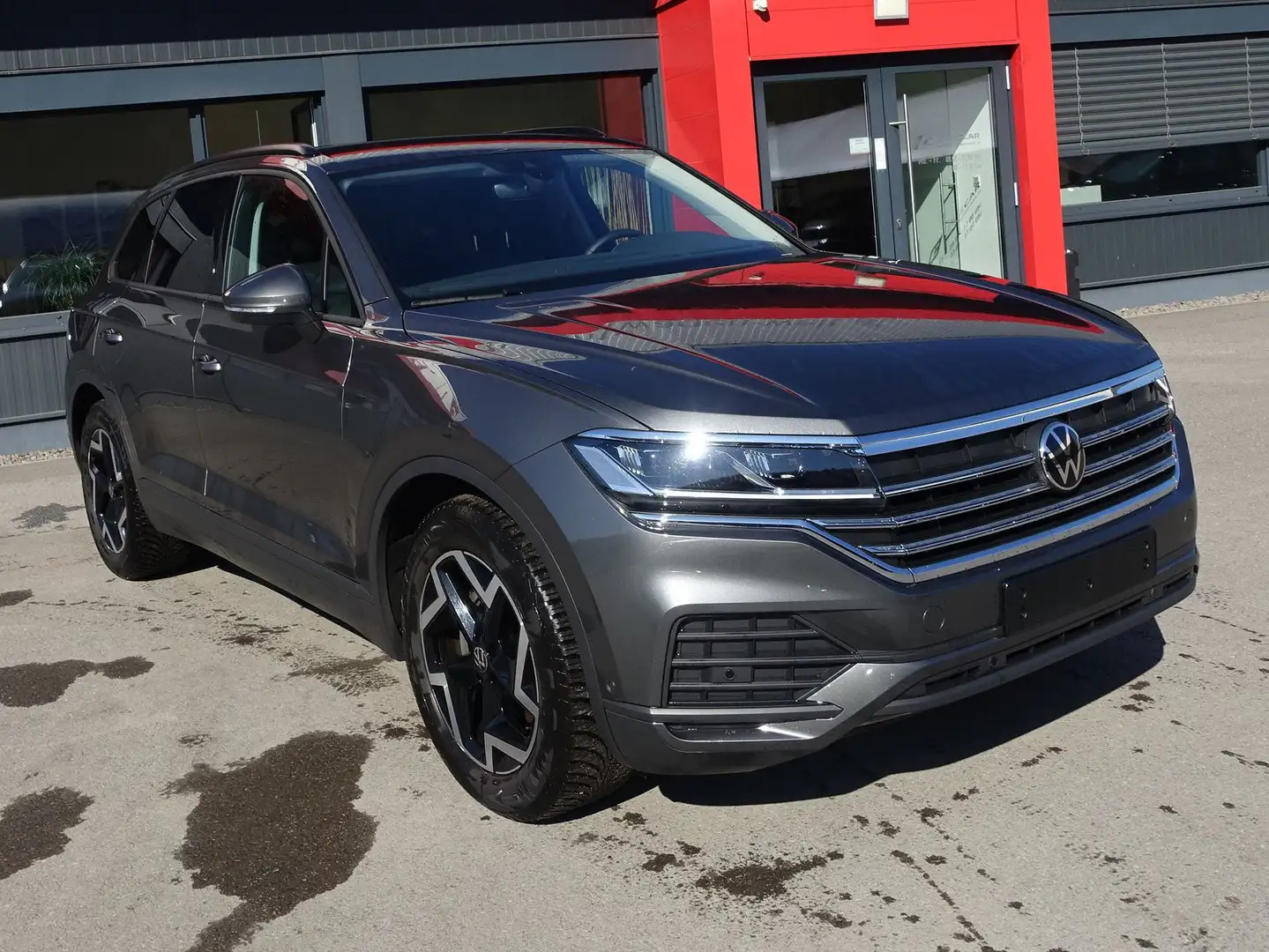 Volkswagen Touareg 3.0 TDI 4Motion *LUFT*AHK*VIRTUAL* Grau - 2