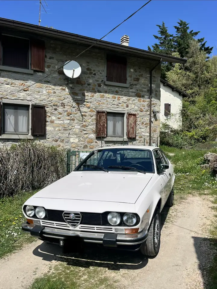 Alfa Romeo GT 1.6, foto 4
