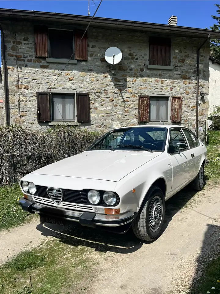 Alfa Romeo GT 1.6, foto 3