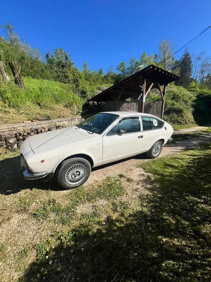Alfa Romeo GT 1.6, foto 6