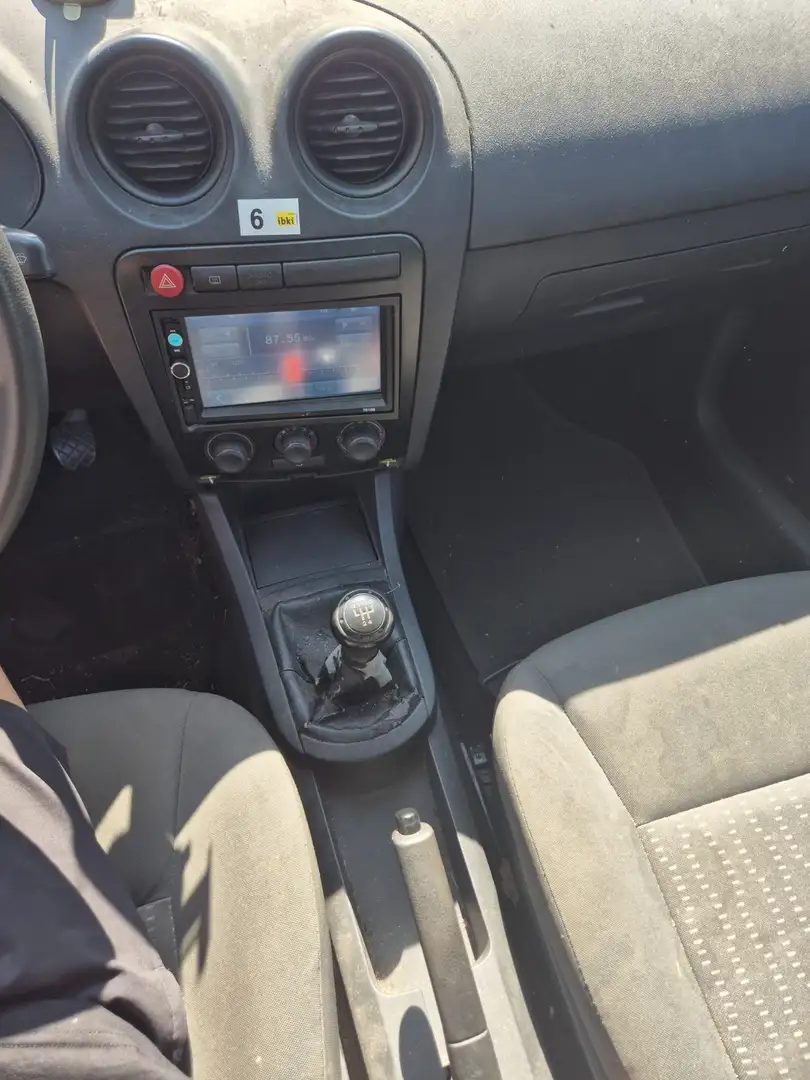 SEAT Ibiza Ibiza 1.4-16V Reference Bleu - 2