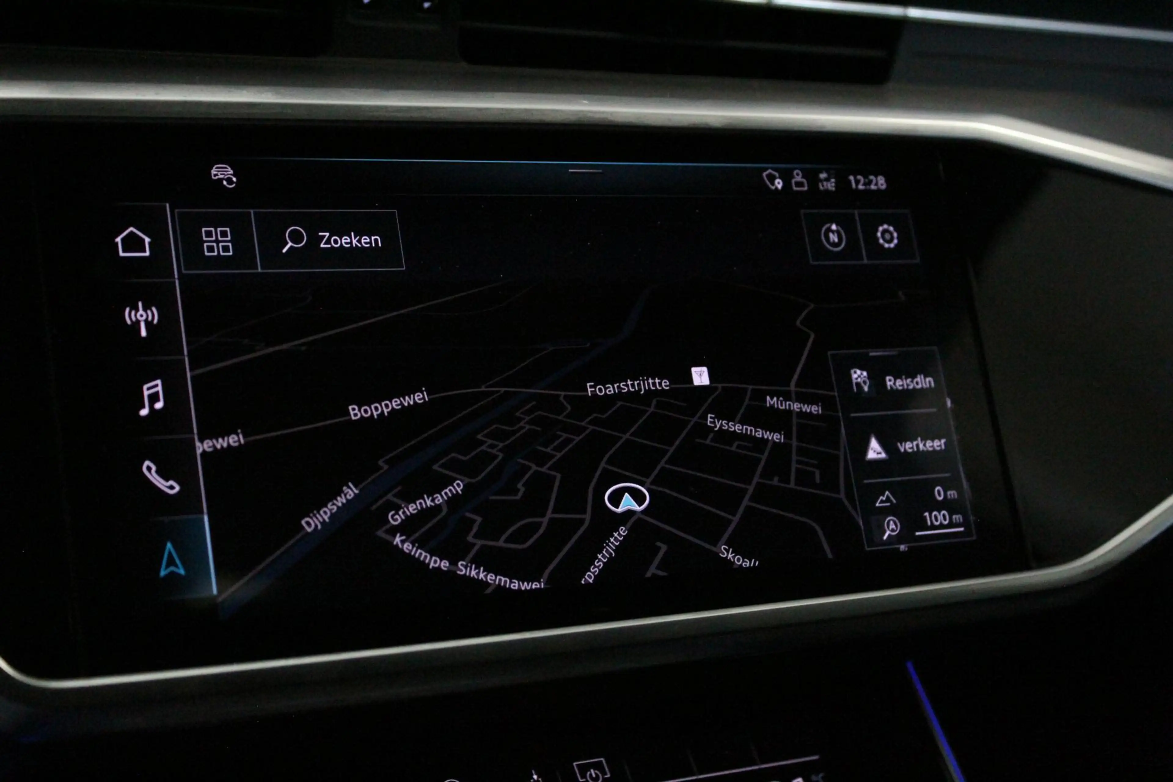 Audi A6 Avant 55 TFSI quattro Design Pro Line Plus | PANO- — photo 31
