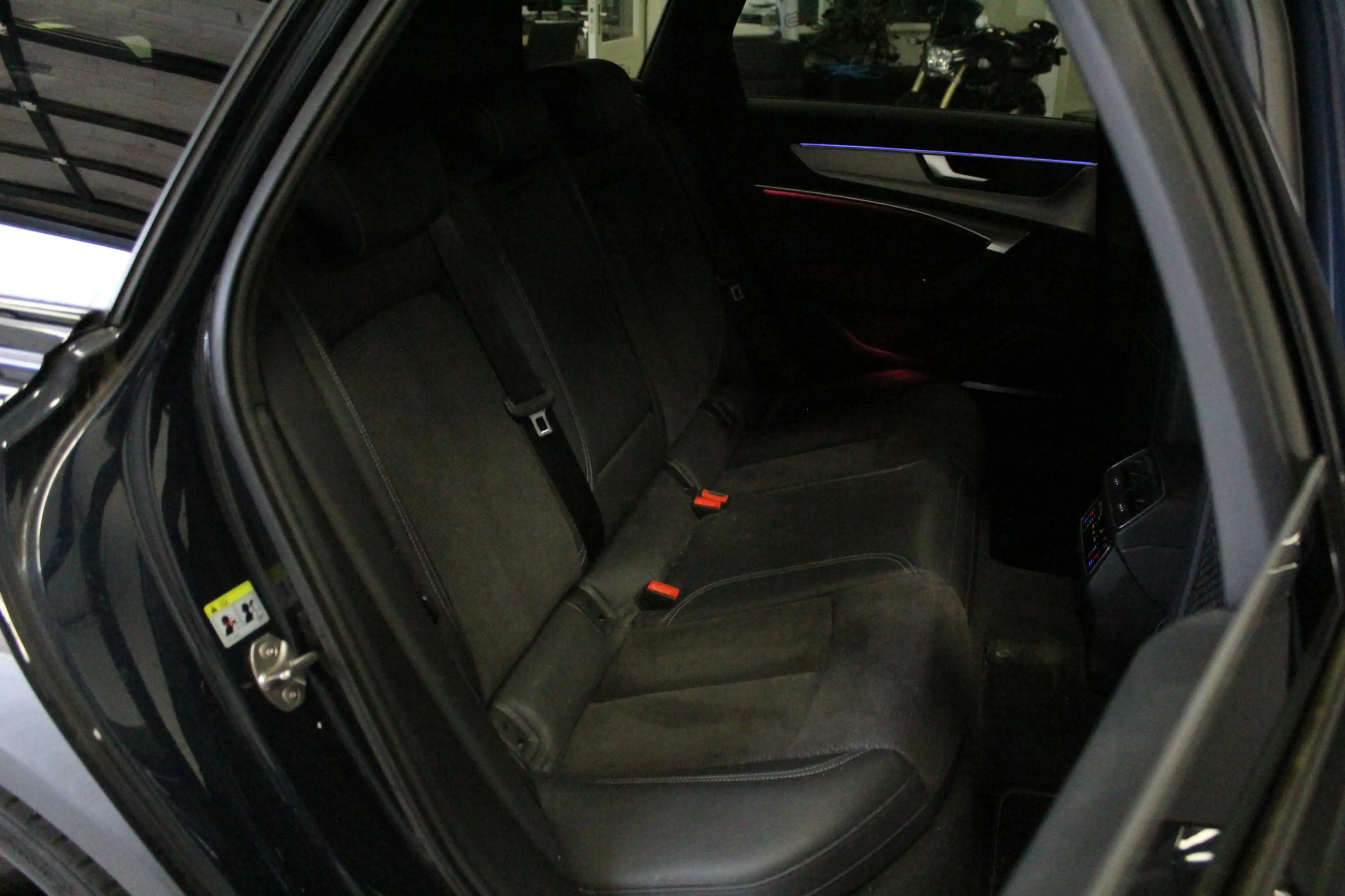 Audi A6 Avant 55 TFSI quattro Design Pro Line Plus | PANO- — photo 20