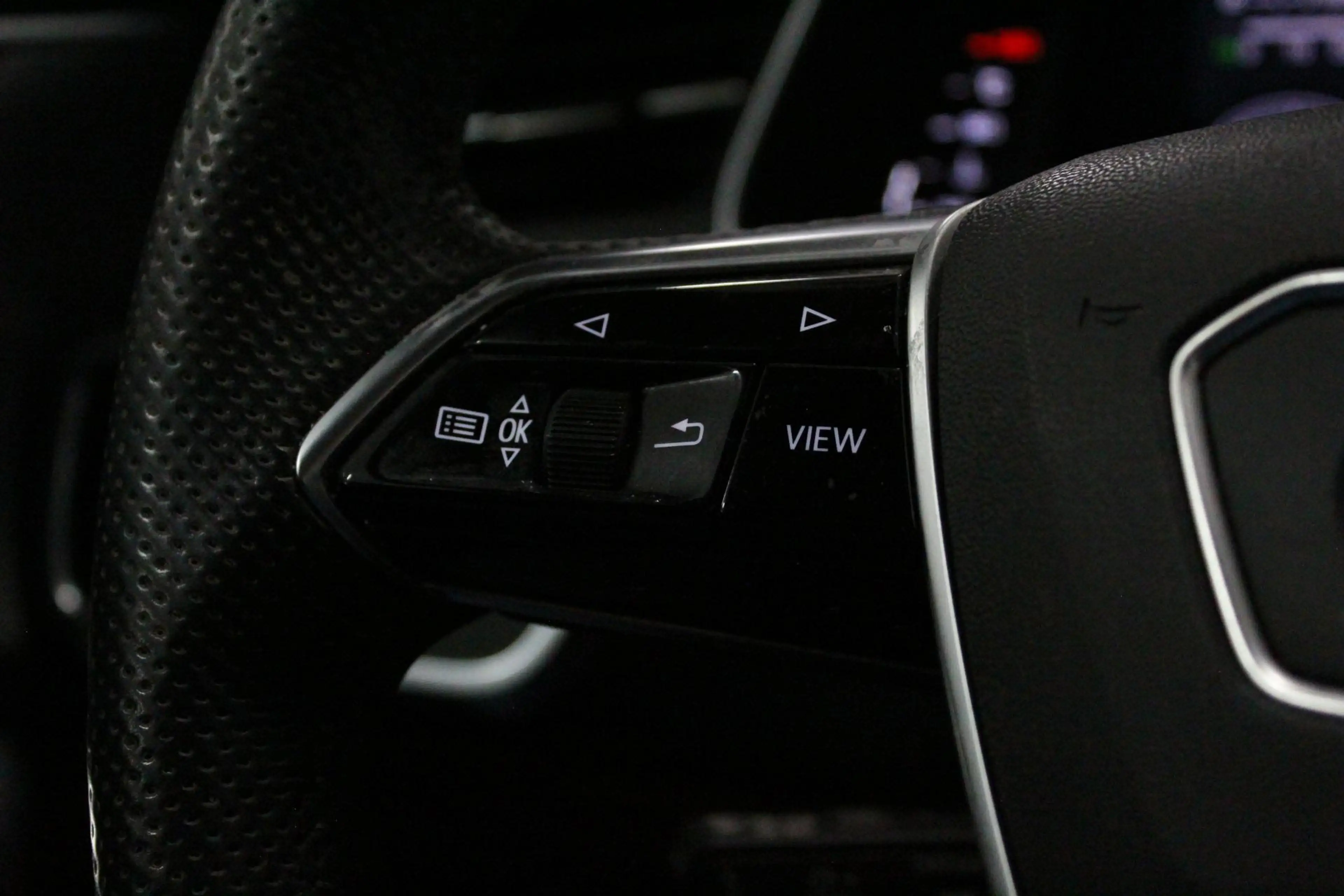 Audi A6 Avant 55 TFSI quattro Design Pro Line Plus | PANO- — photo 26