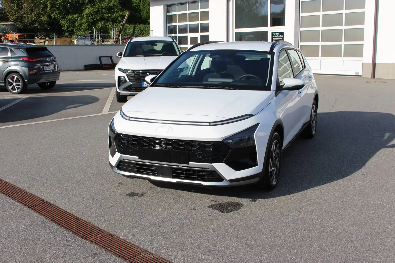 Hyundai BAYON FL (MY25) 1.0 T-GDI (100PS) 7-DCT 2WD Trend, Bose Weiß - 1