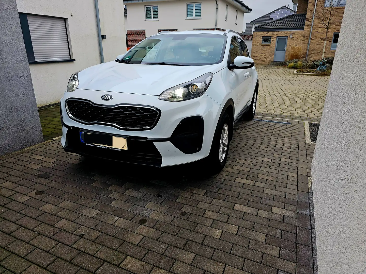 Kia Sportage Sportage 1.6 GDI 2WD DREAM-TEAM EDITION White - 2