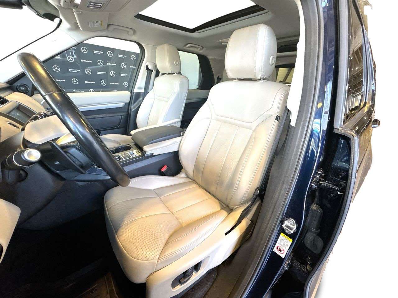 2020 Land Rover Discovery Landmark ONE OWNER | NEW FRONT BRAKES thumb 15