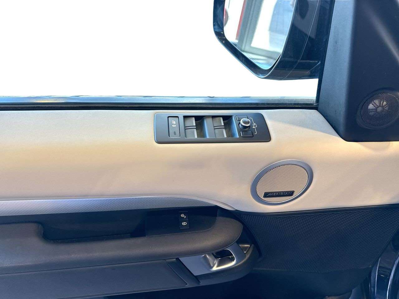 2020 Land Rover Discovery Landmark ONE OWNER | NEW FRONT BRAKES thumb 17