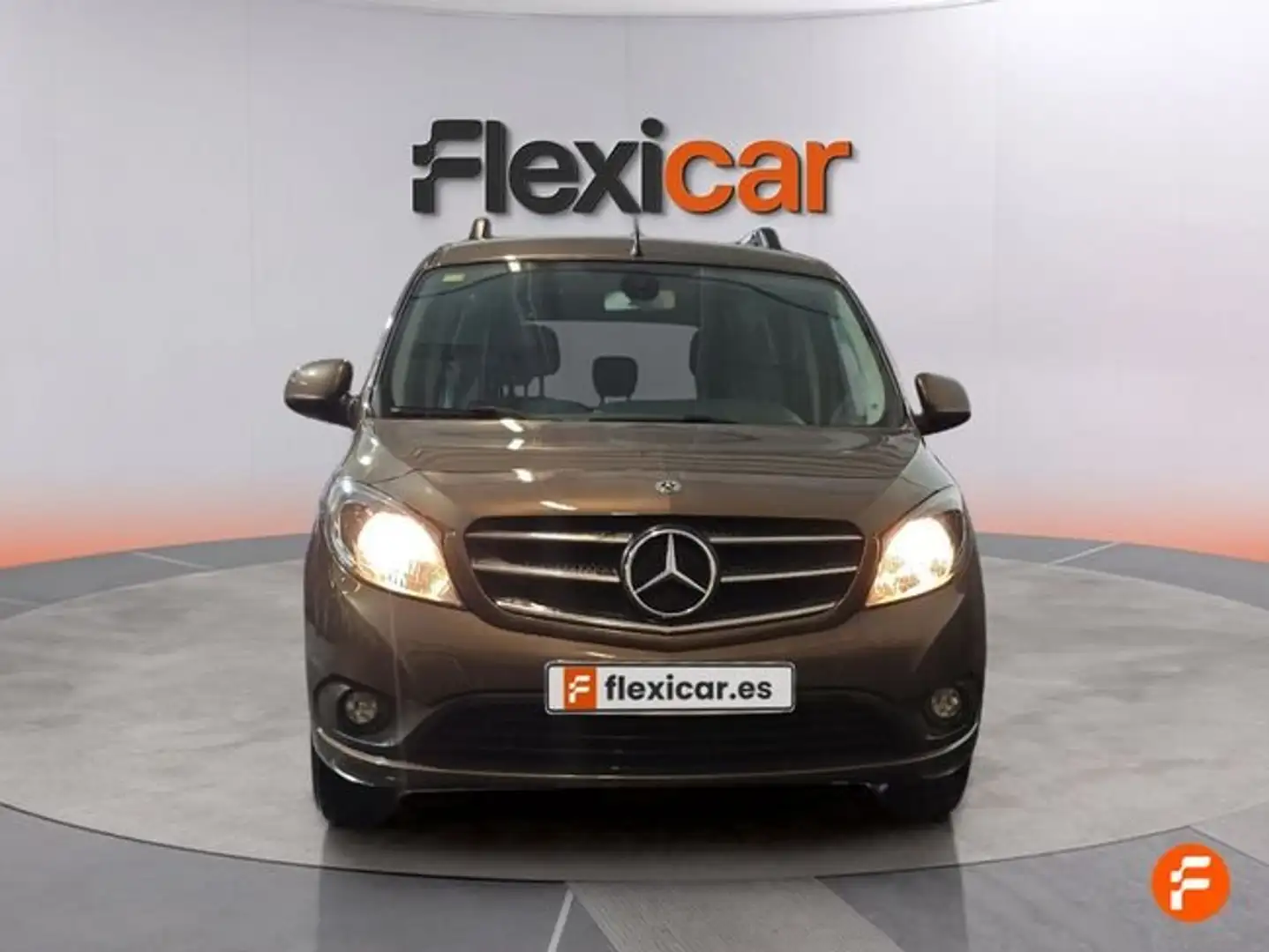 Mercedes-Benz Citan 108 CDI Tourer Pure Largo Marrón - 2