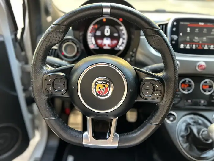 Abarth 595C 2020, foto 39