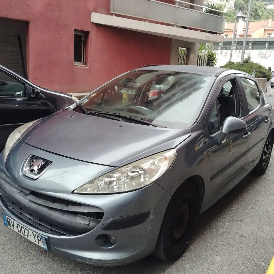Peugeot 207 1.4 HDi 70ch Urban