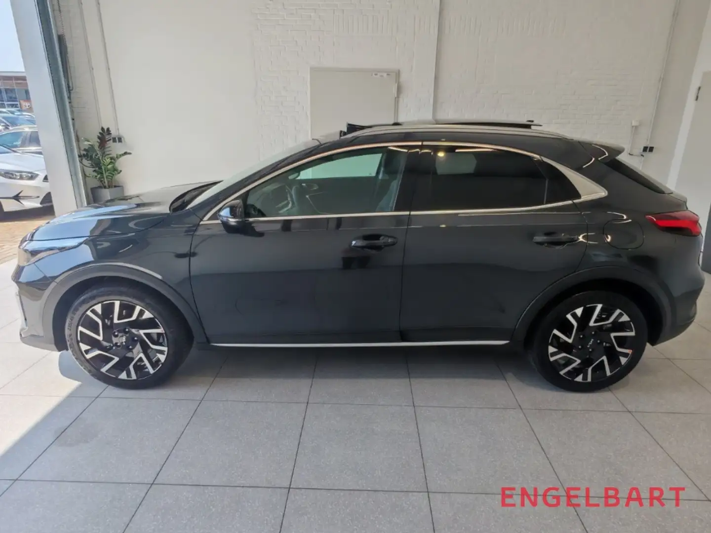 Kia XCeed Platinum Edition 1.5T Glasdach Grijs - 2
