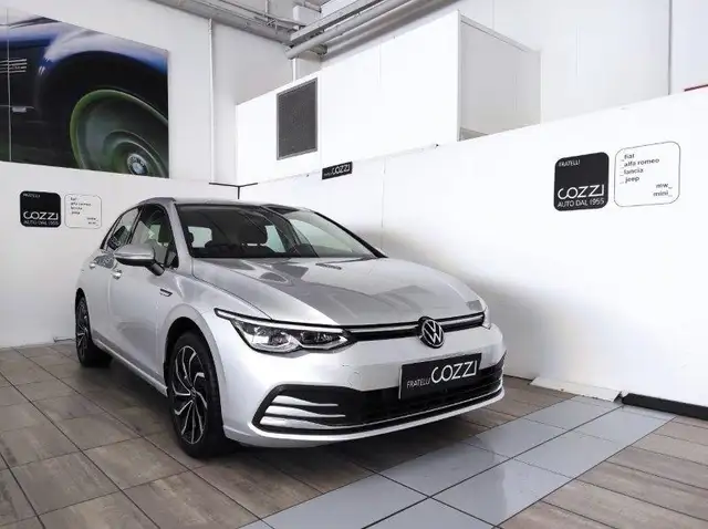 Volkswagen Golf 8ª serie - Golf 1.5 eTSI 130 CV EVO ACT DSG Style