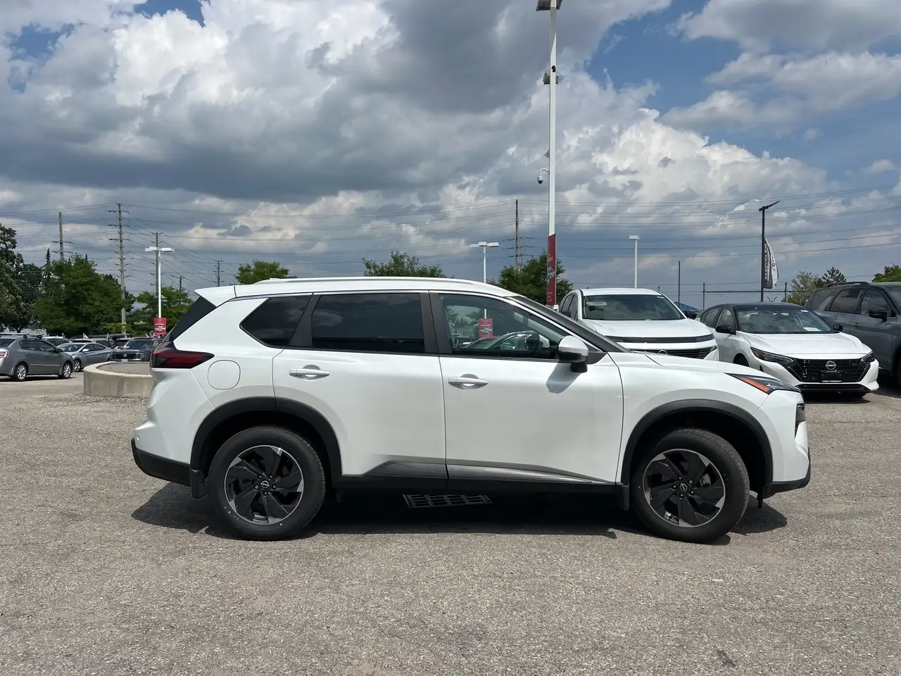 Nissan Rogue fotografie Nissan Rogue