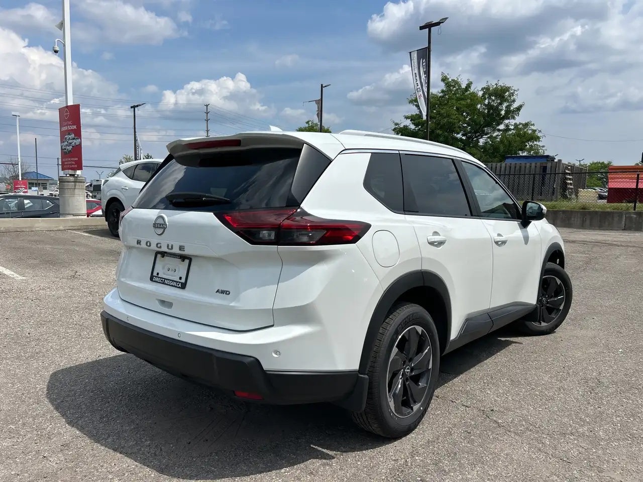 Nissan Rogue fotografie Nissan Rogue