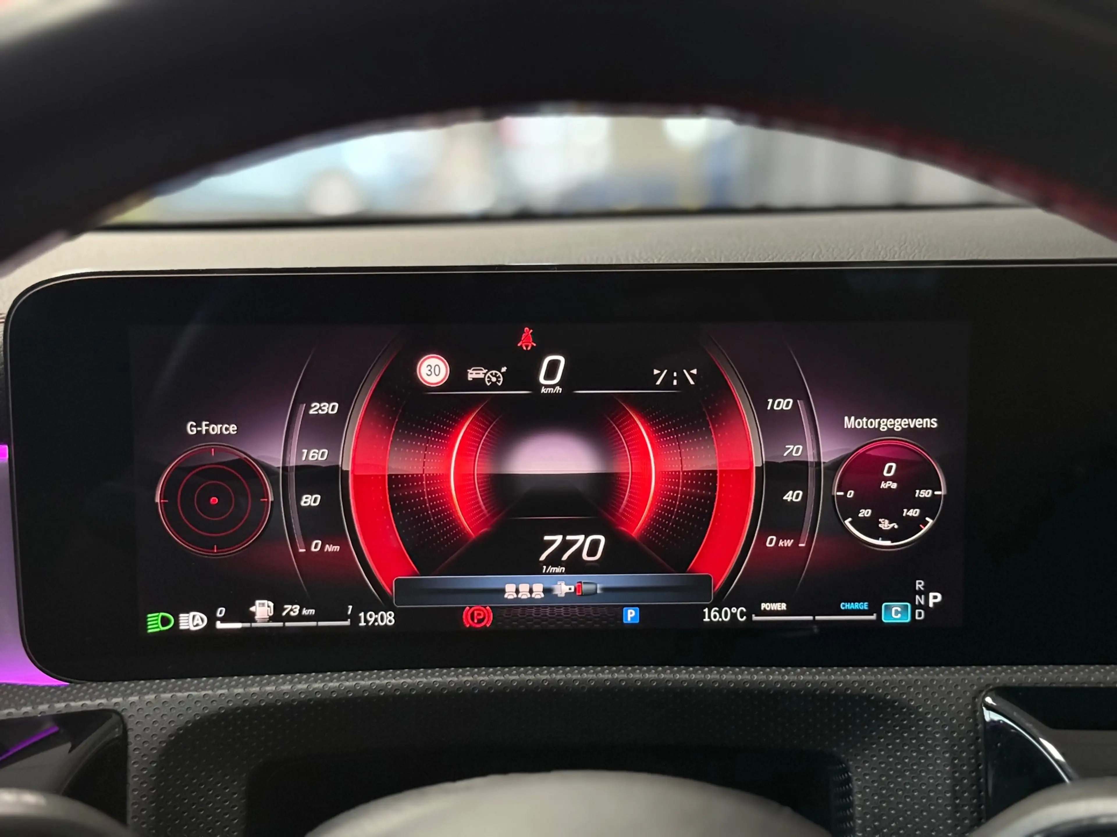 Mercedes-Benz CLA 180 Star Edition AMG Line — photo 17