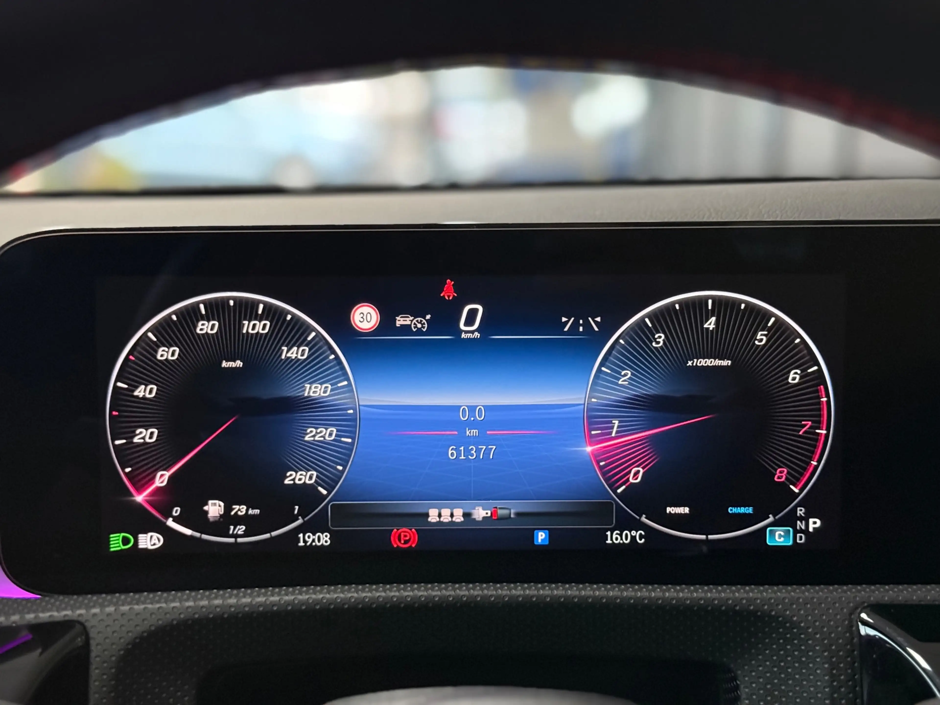 Mercedes-Benz CLA 180 Star Edition AMG Line — photo 16