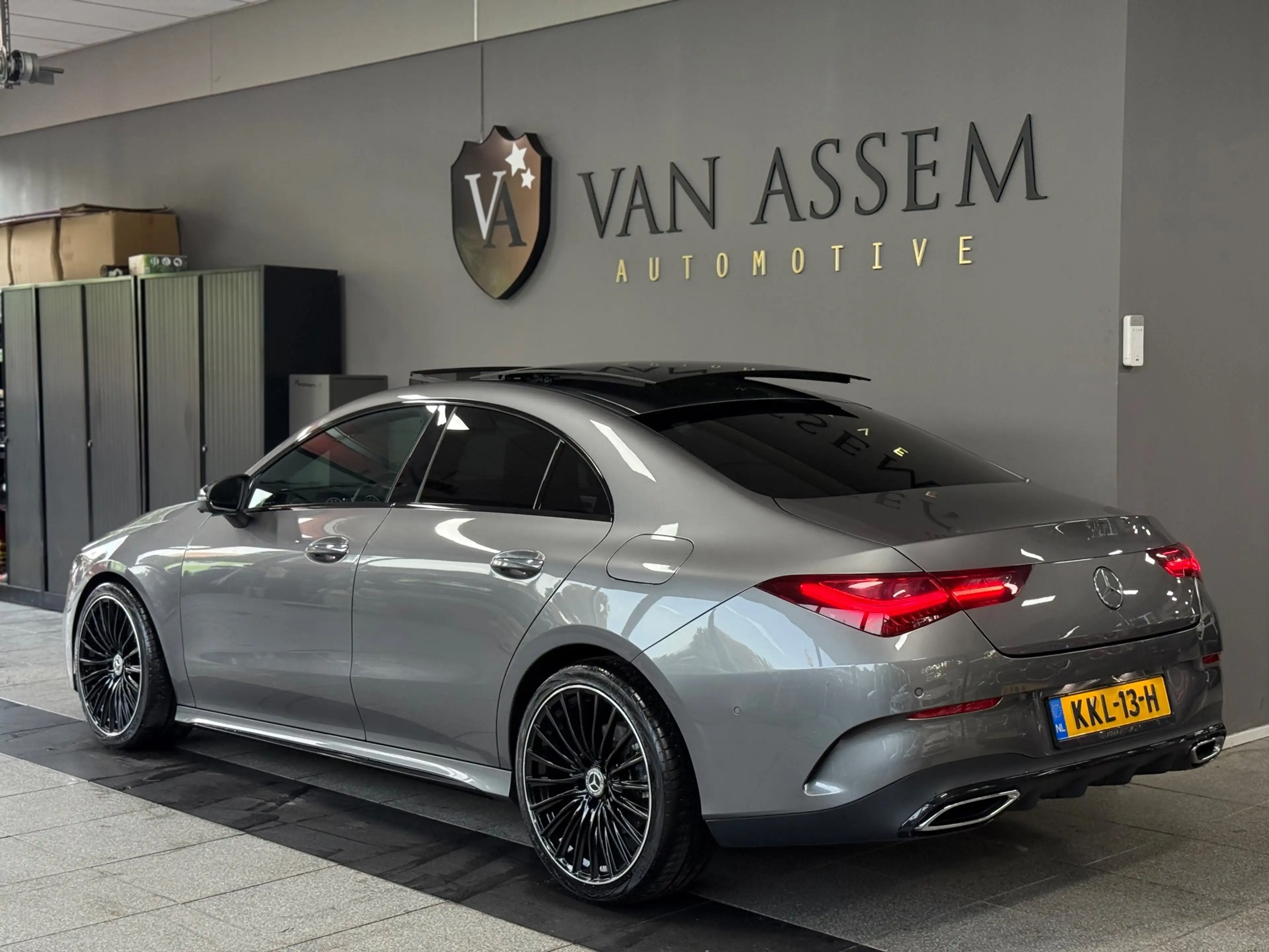 Mercedes-Benz CLA 180 Star Edition AMG Line — photo 3