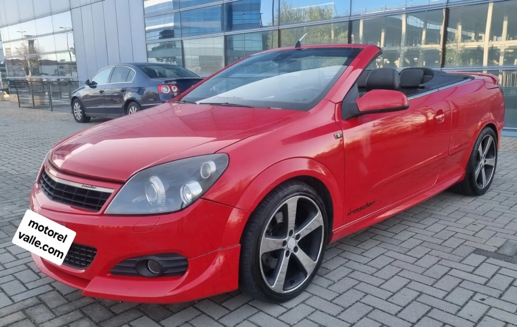 Opel Astra Twin Top 1.9CDTi Cosmo Rot - 1