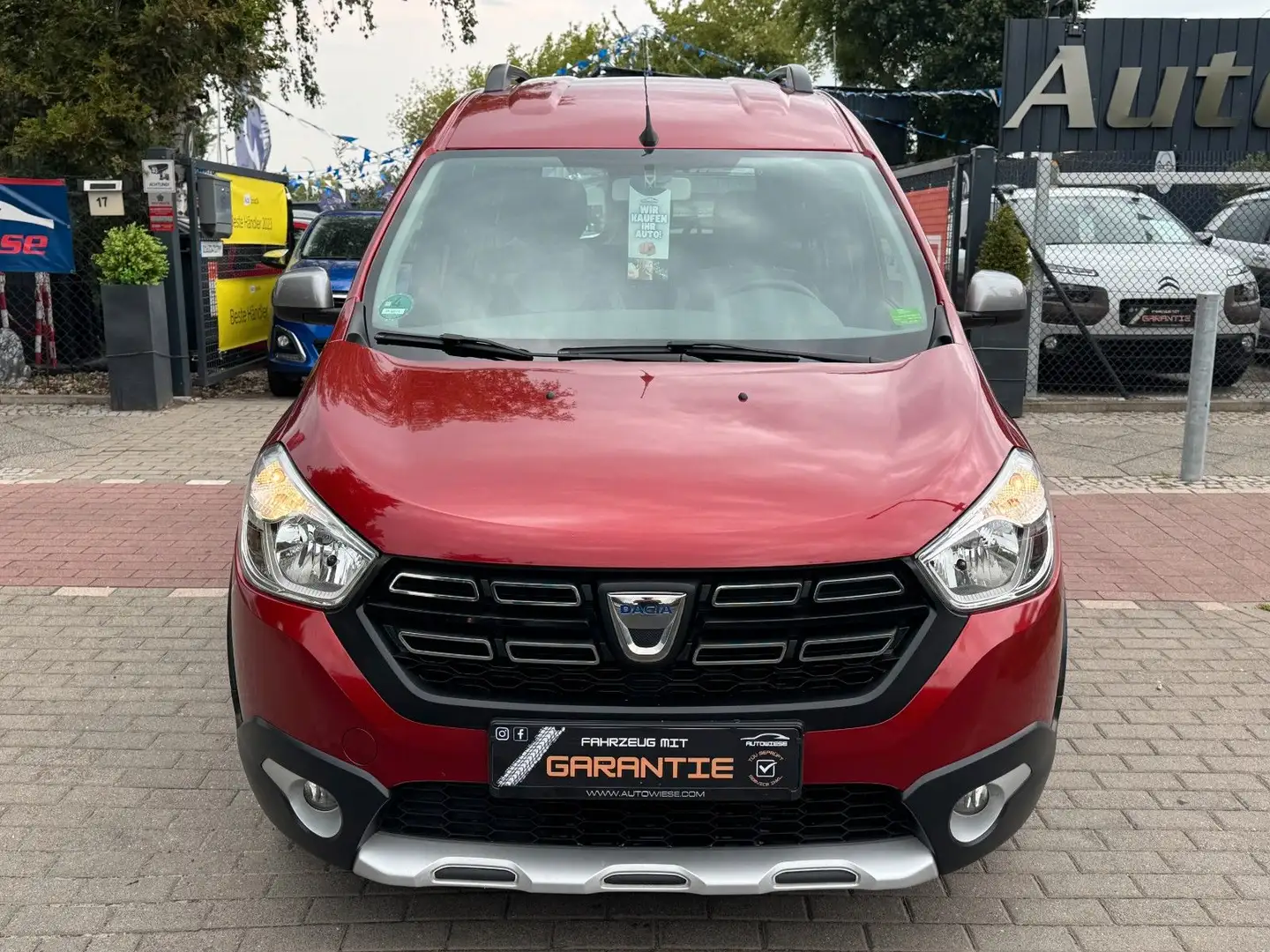 Dacia Dokker Stepway 1.6*Navi*Sitzheizung*Ahk*Kamera* Rouge - 2