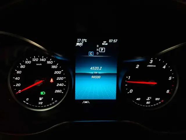 Mercedes-Benz GLC view 11
