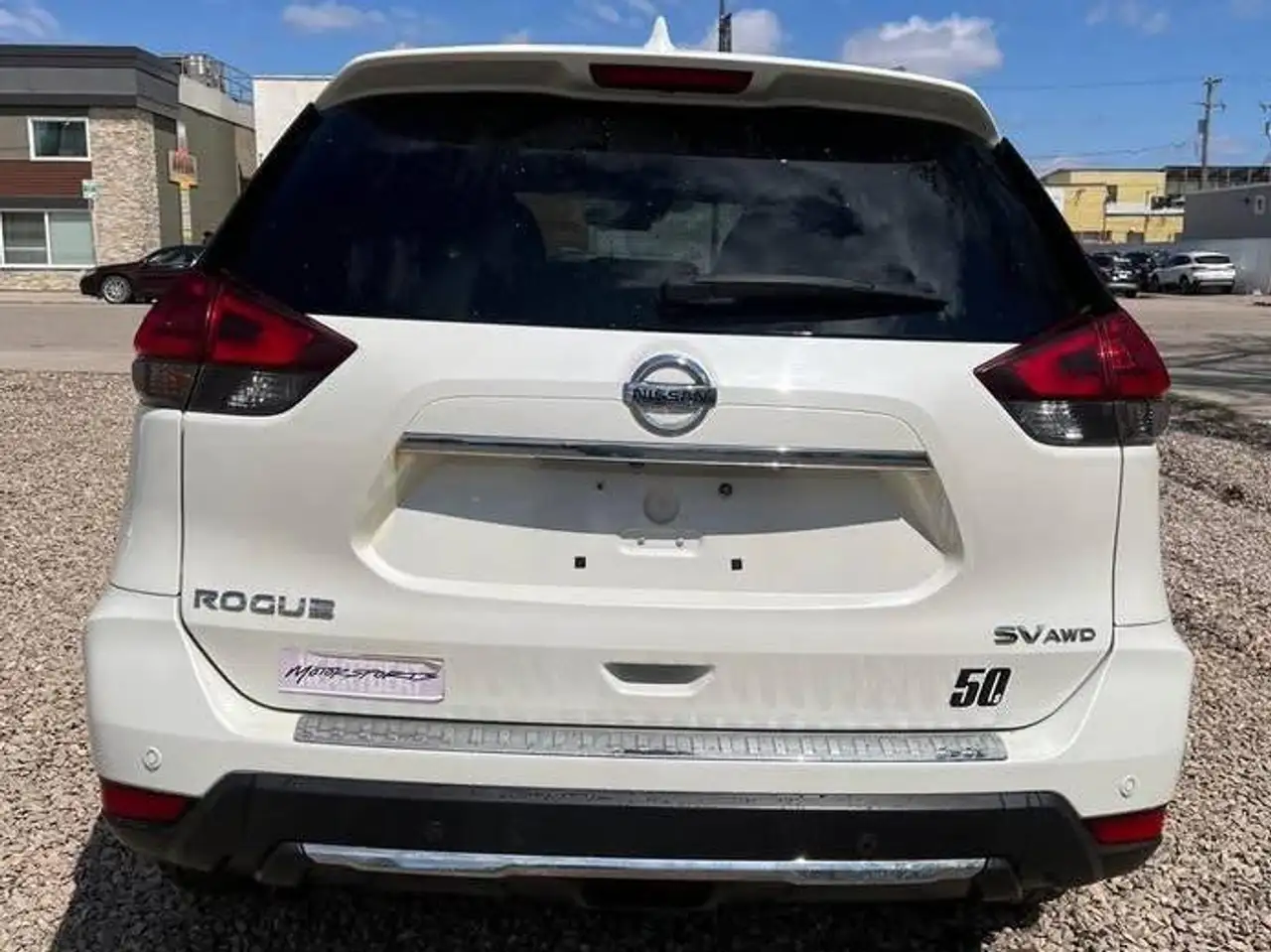Nissan Rogue снимка Nissan Rogue
