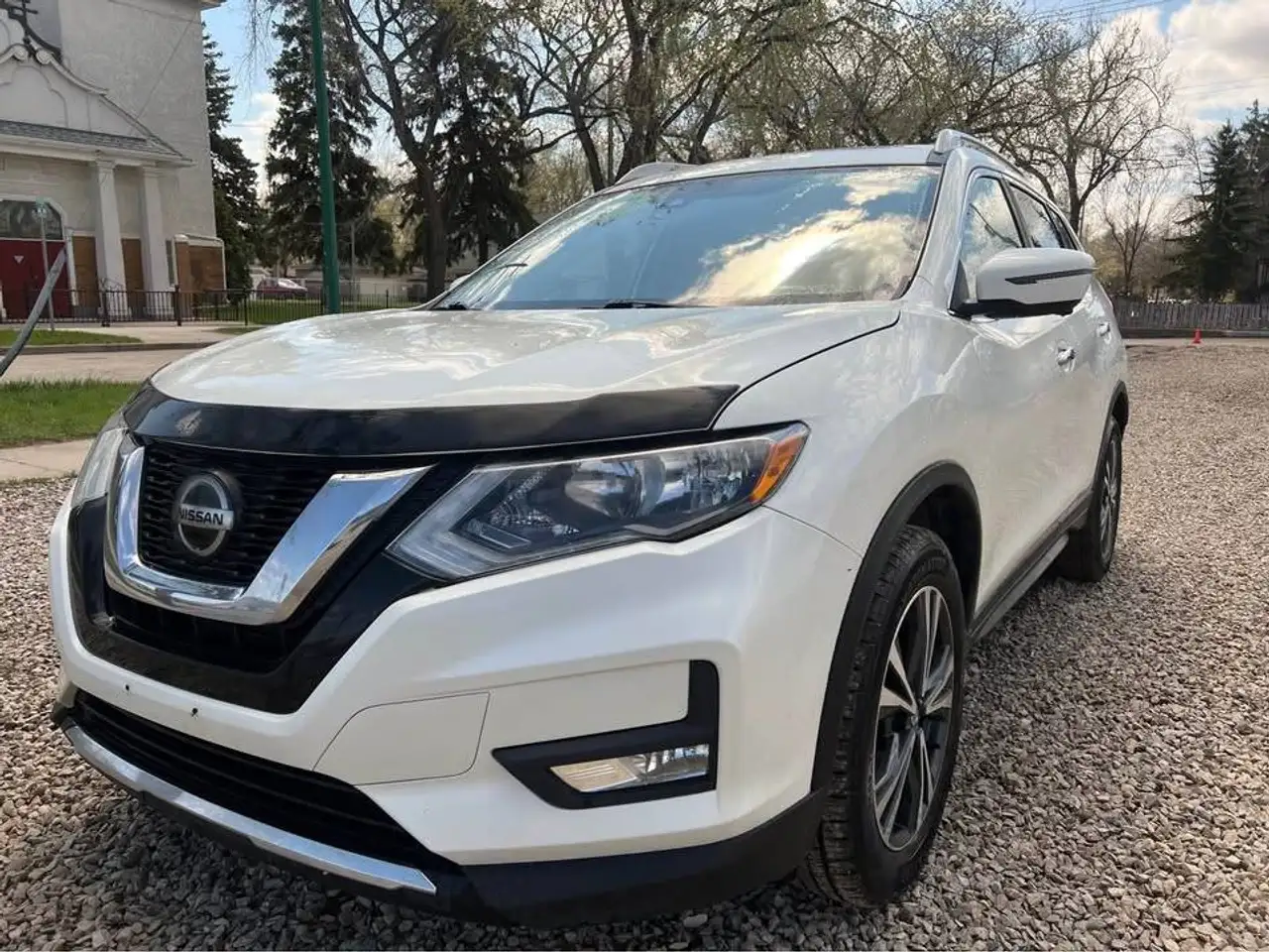 Nissan Rogue снимка Nissan Rogue