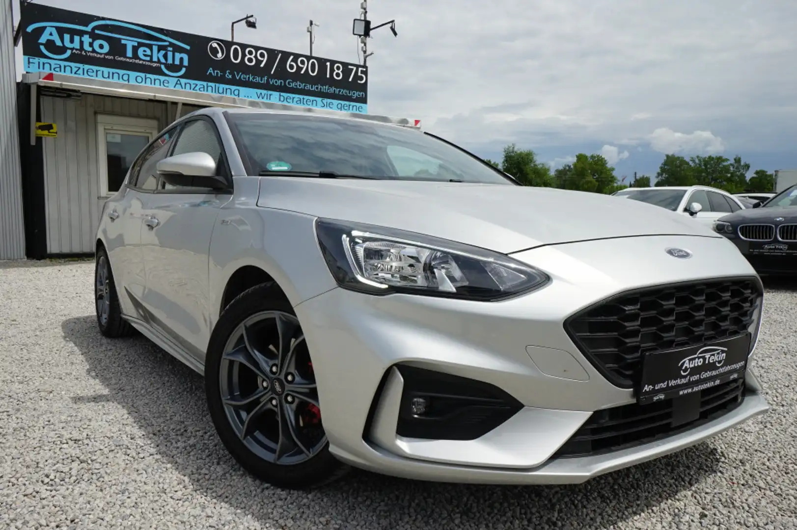 Ford Focus 1.5 EB ST-Line |1.Hand| |LED| |B&O| |DAB| Plateado - 1