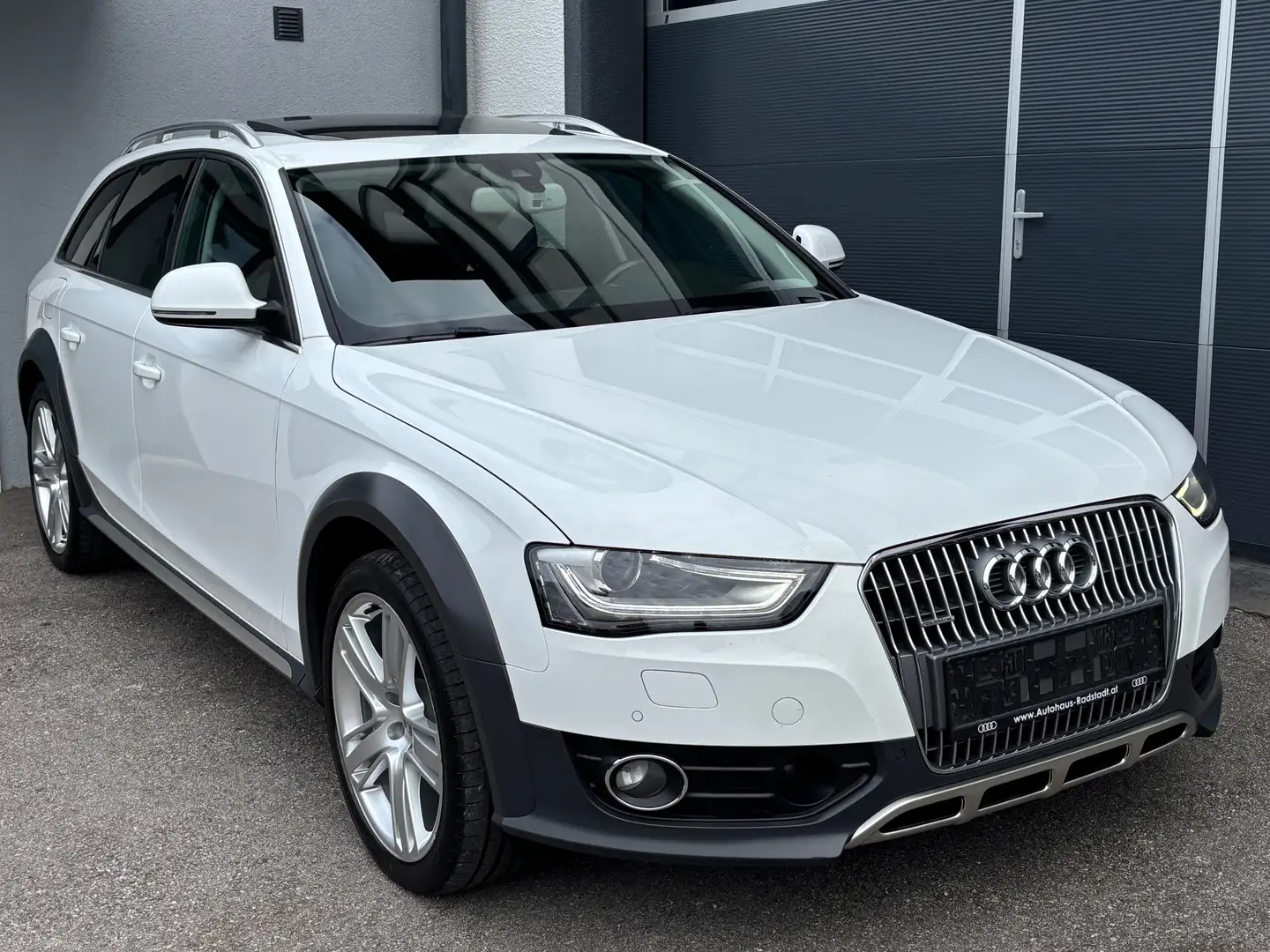Audi A4 allroad 2.0 TDI aut.*ACC*AHK*LEDER*NAVI*PANO*KEYLESS*19“ Bianco - 1
