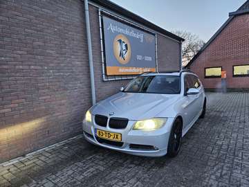 3-serie Touring 325i Dynamic Executive