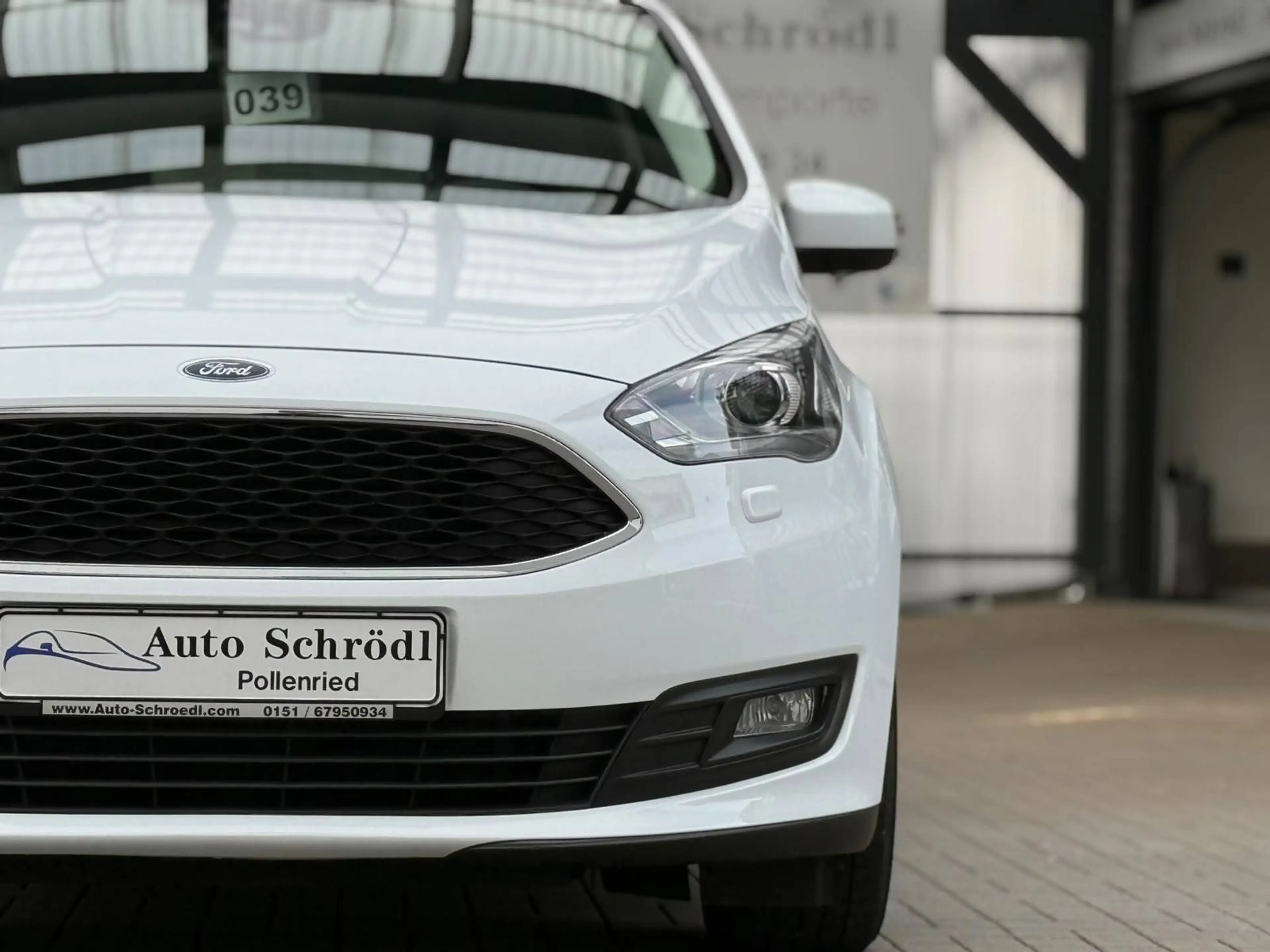 Ford C-Max Aut. 1.5 EcoBoost, Bi-Xenon, Lenkradheiz, Active City Stop, Tempomat, PDC, 2-Zonen Klimaauto, SR+WR — photo 13