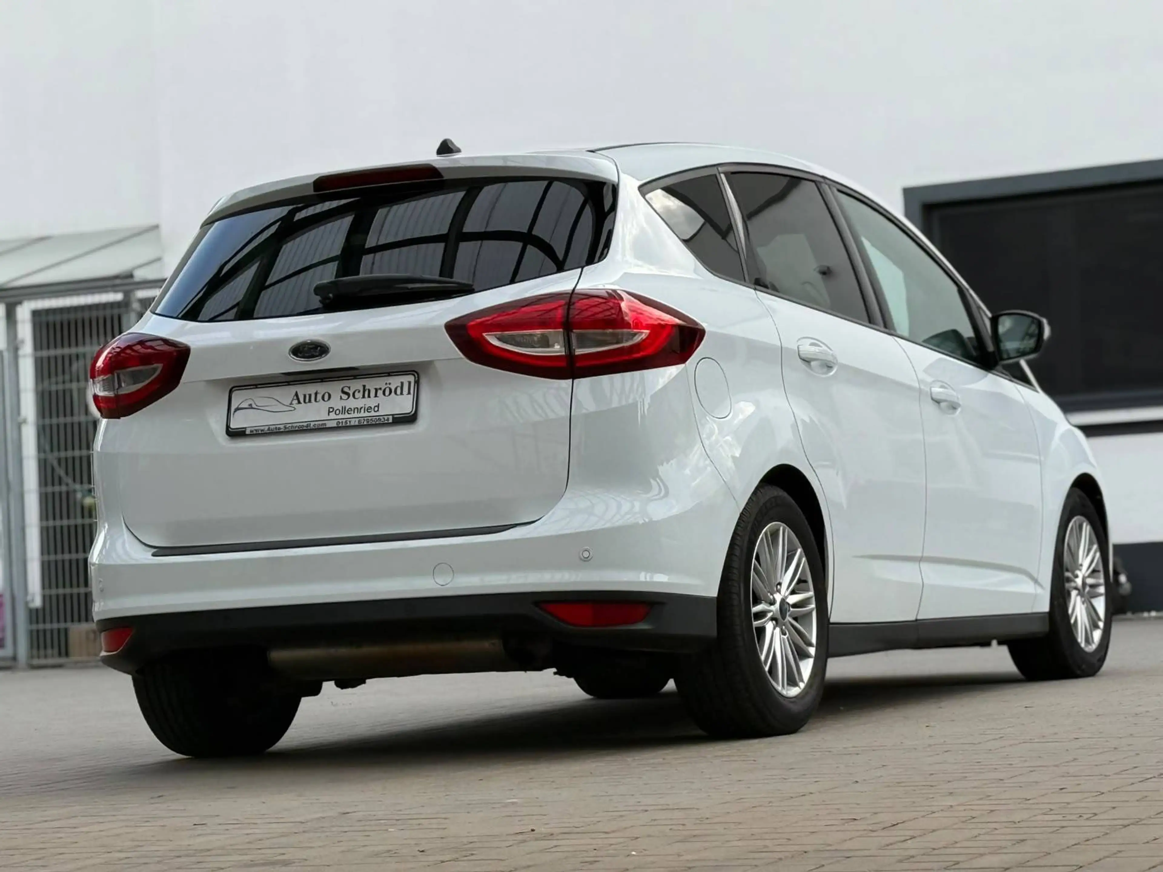 Ford C-Max Aut. 1.5 EcoBoost, Bi-Xenon, Lenkradheiz, Active City Stop, Tempomat, PDC, 2-Zonen Klimaauto, SR+WR — photo 5