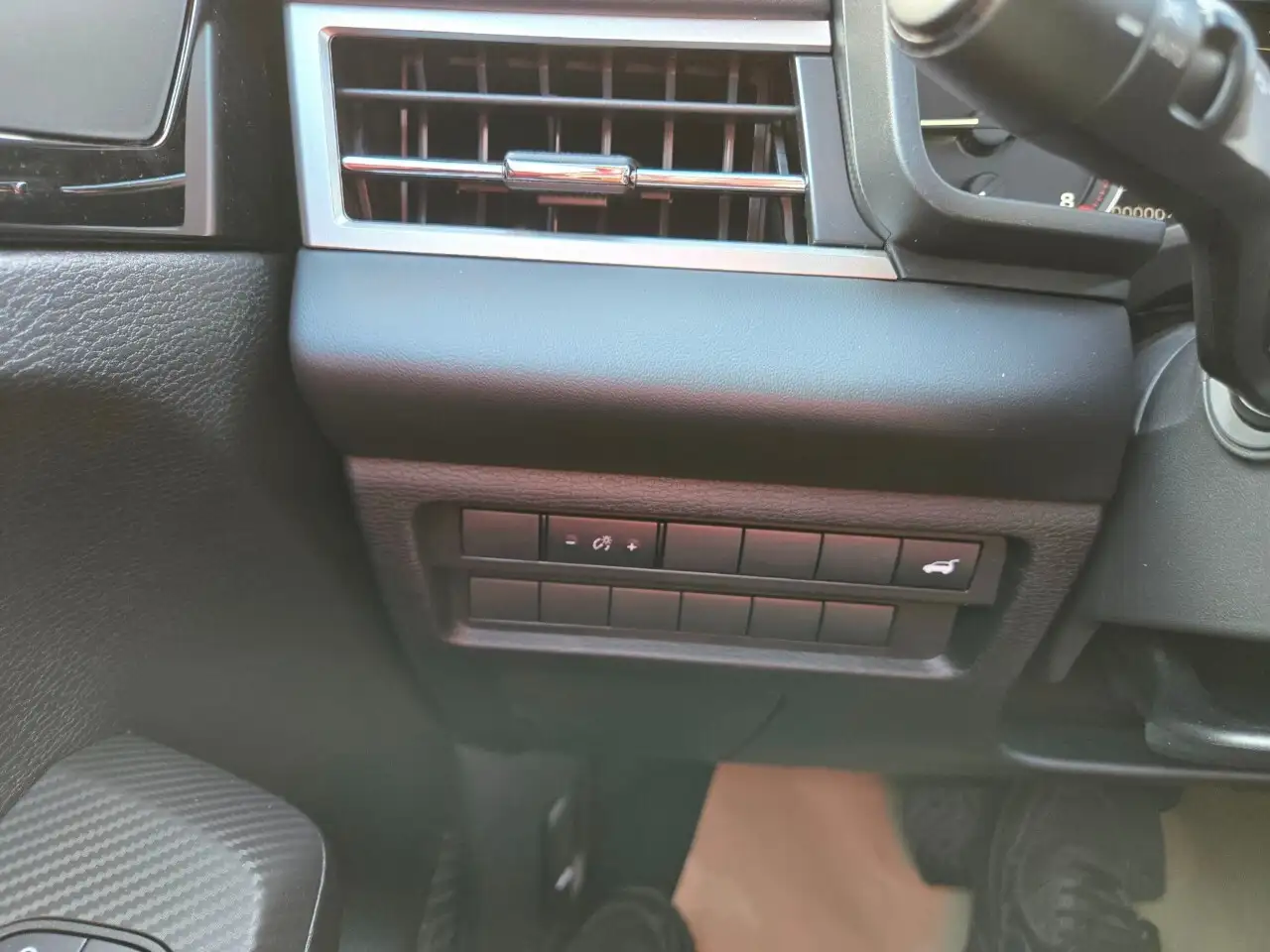 Mitsubishi Outlander снимка Mitsubishi Outlander