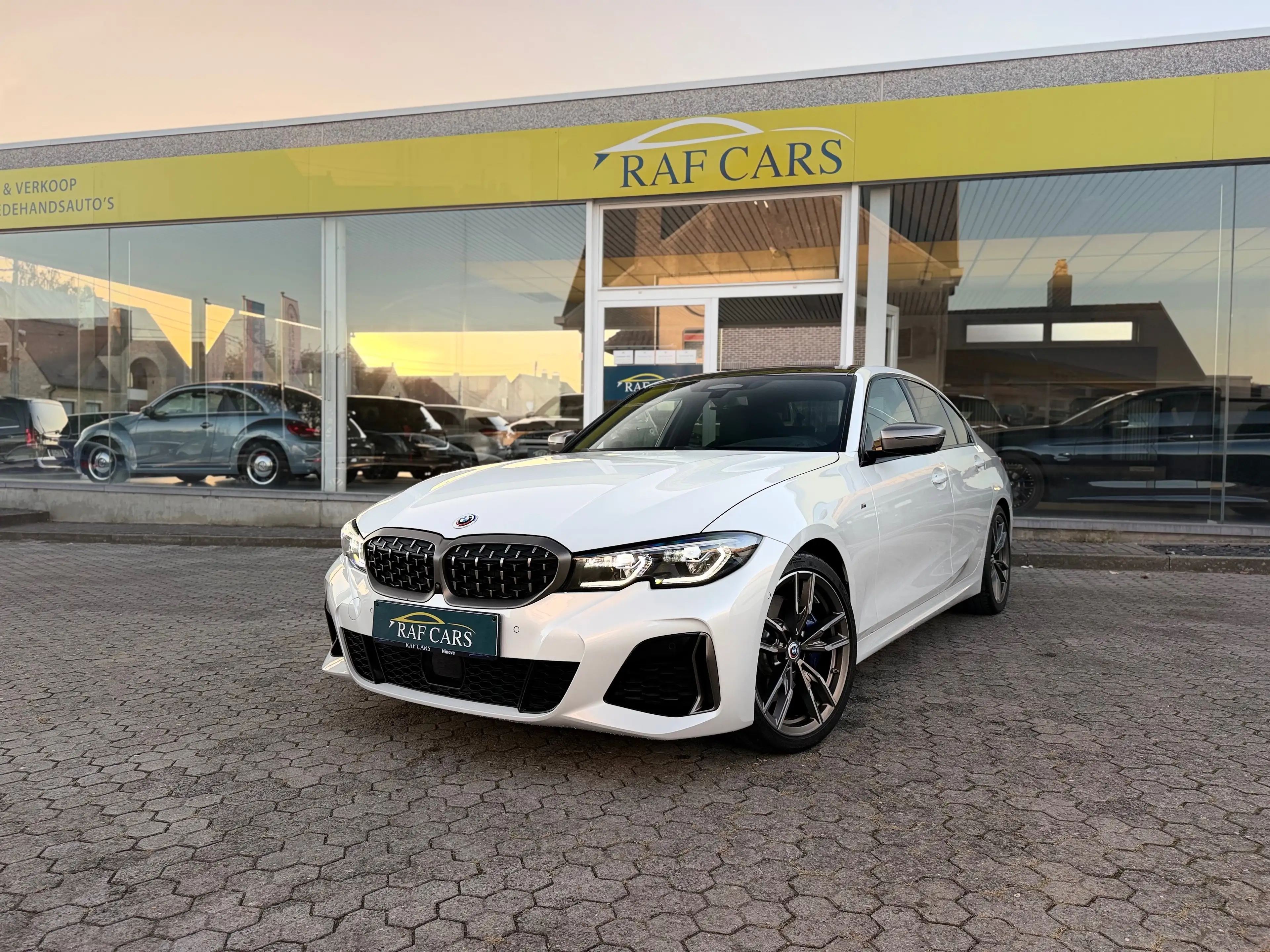 BMW 340 M340iXAS - CARBON DAK - LASER - 360° - HUD - TOPSTAAT -