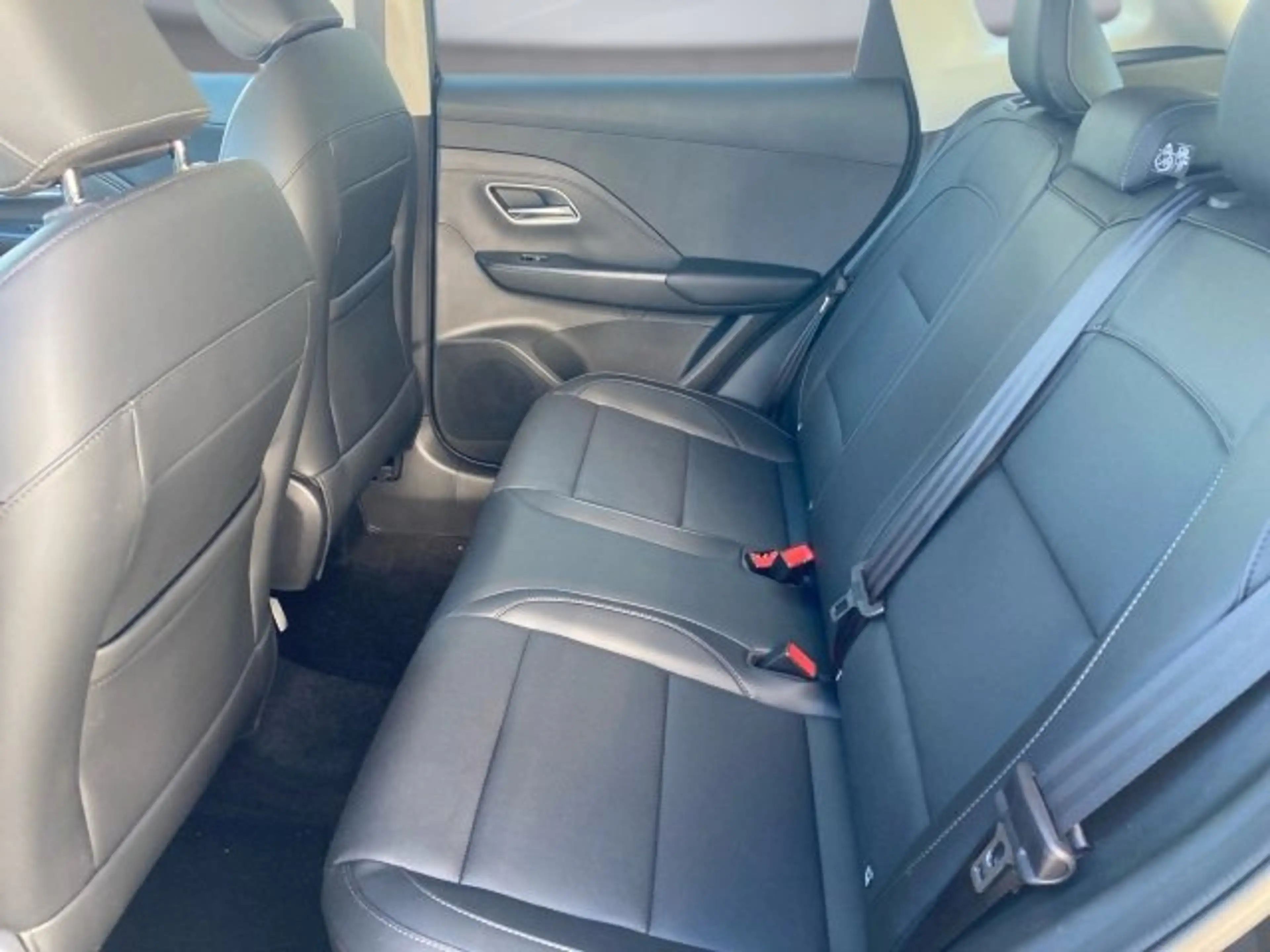 MG ZS + 1,5 MT Deluxe 25.5 Österreich Paket — photo 12