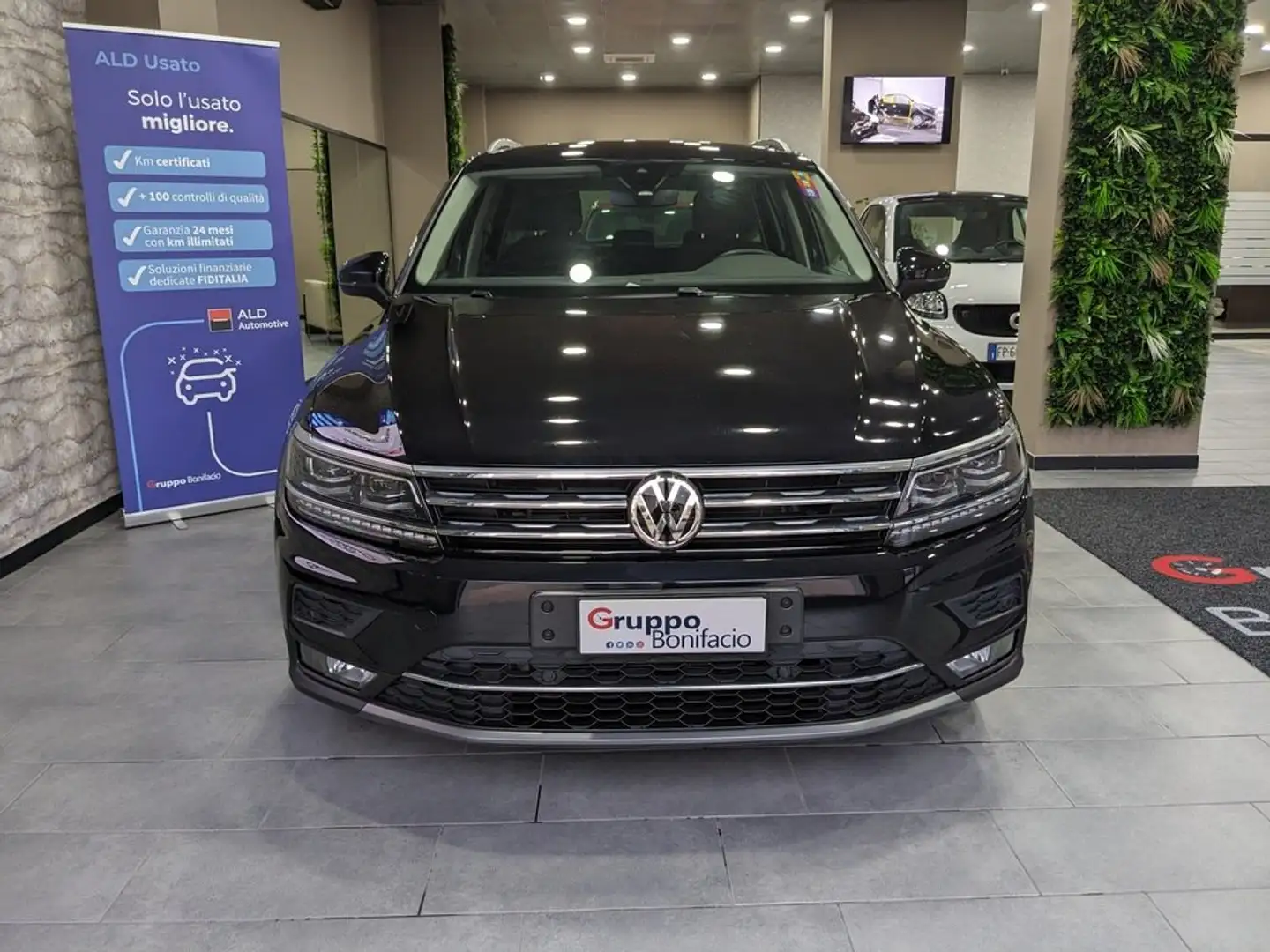 Volkswagen Tiguan Tiguan 1.4 tsi Executive 150cv dsg Noir - 2