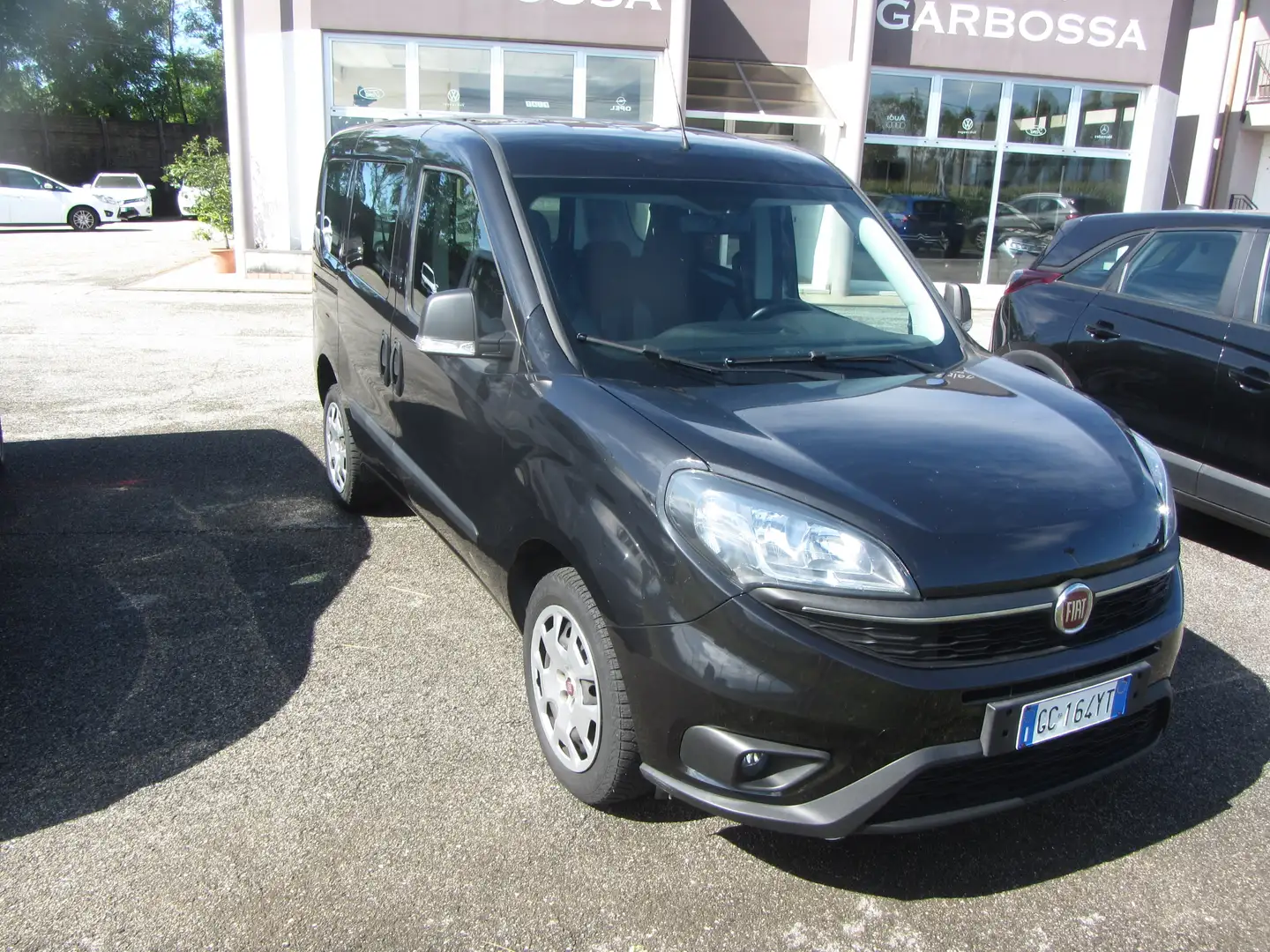 Fiat Doblo Doblo II 2015 1.6 mjt 16v Easy s Negro - 2