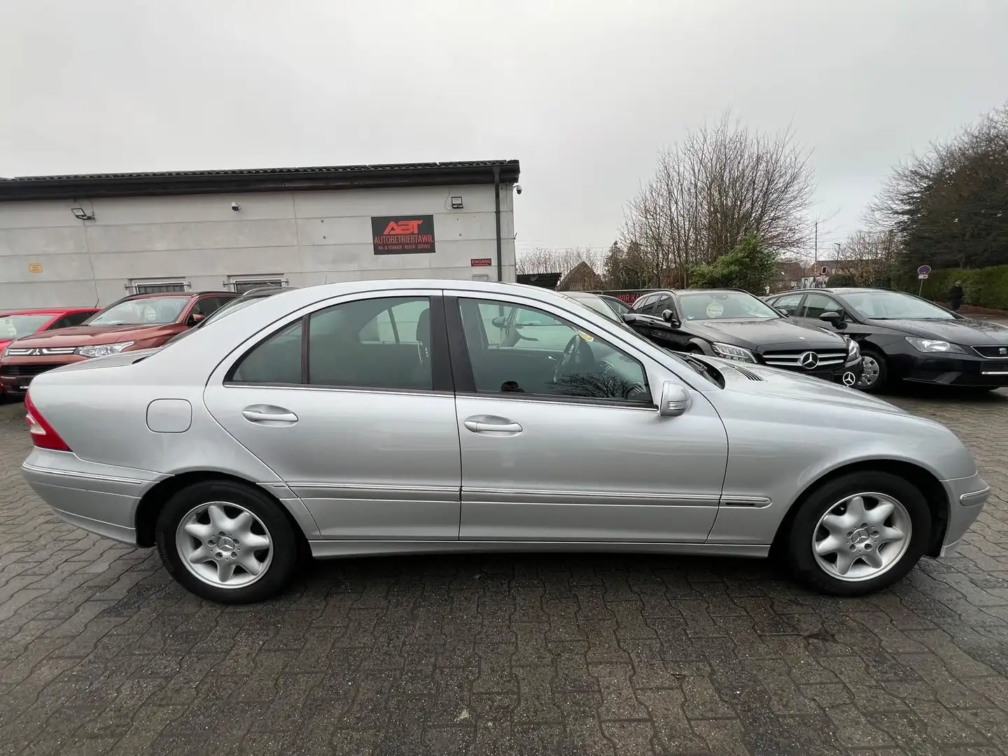 Mercedes-Benz C 200 CDI Elegance, TÜV NEU, Klima, Navi, 2.Hand Argento - 2