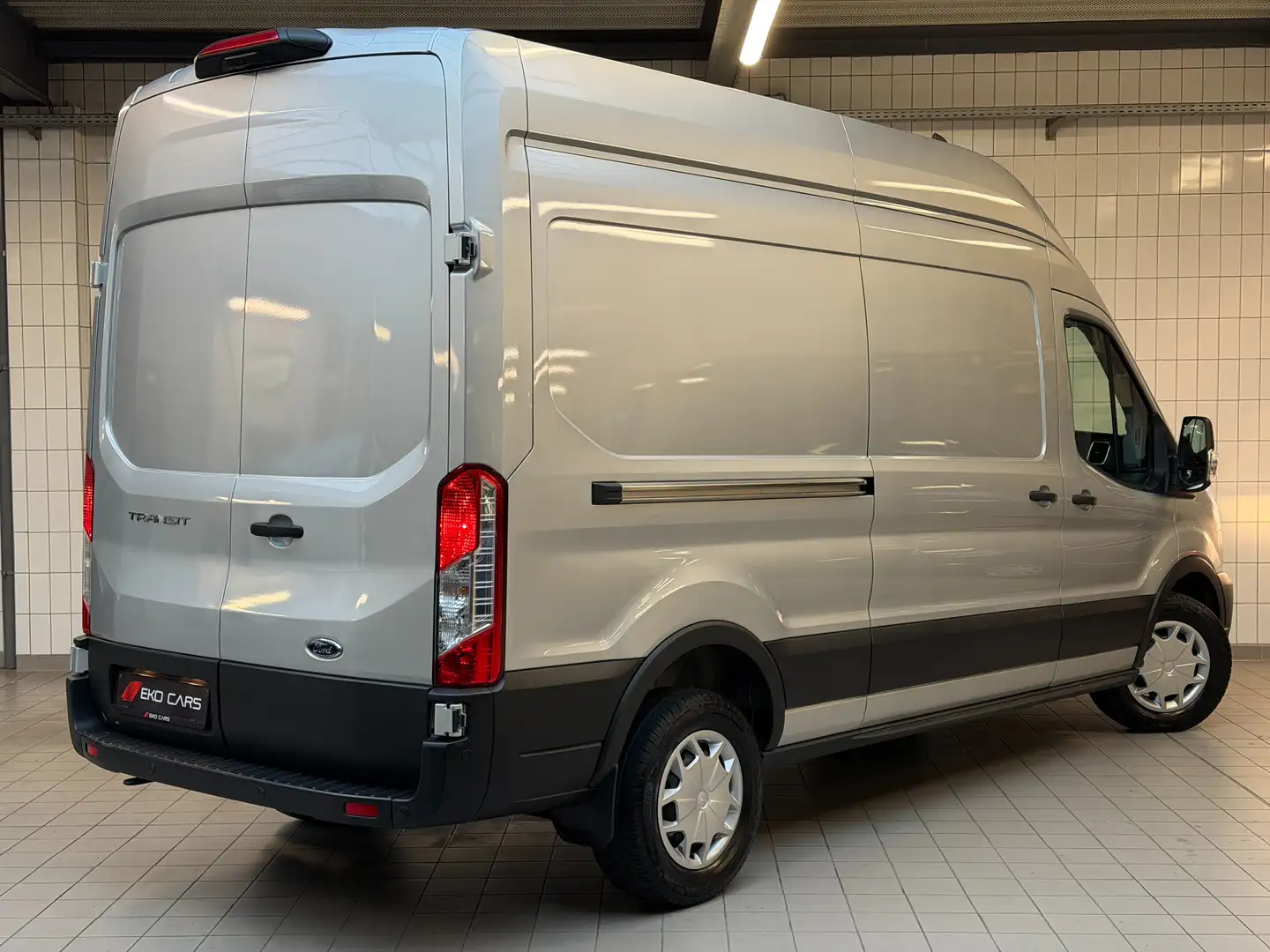 Ford Transit 2.0 TDCi L3H3 Trend - Carplay - Camera - TVAC !!! Argent - 2