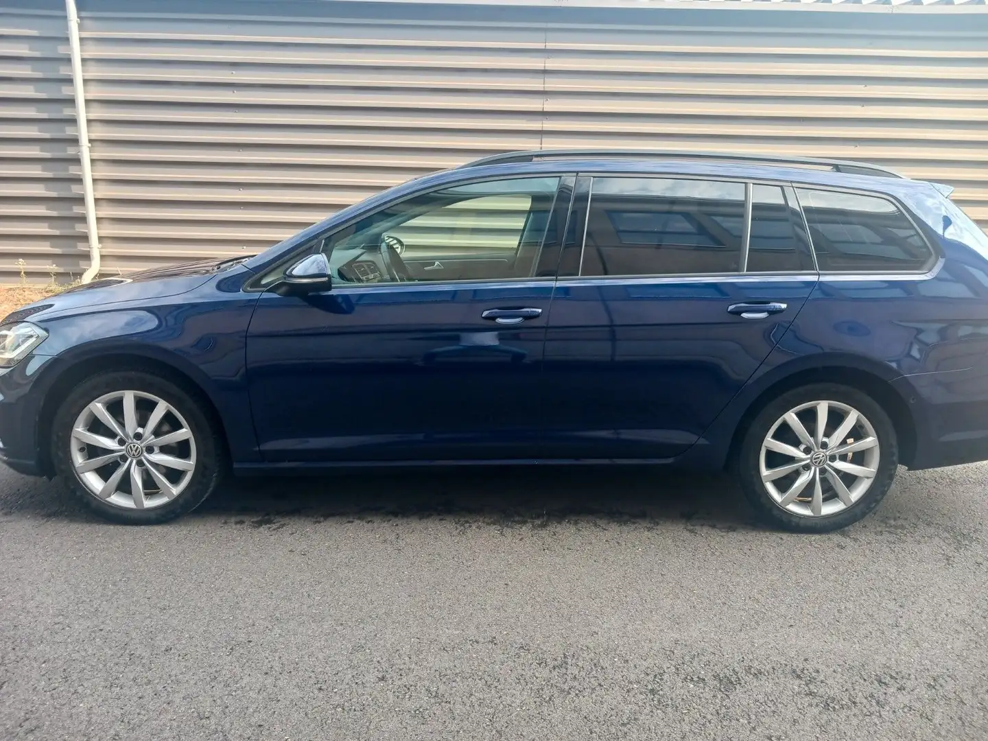 Volkswagen Golf VII Variant Comf. 4Motio, LED, Standhz. Blau - 2