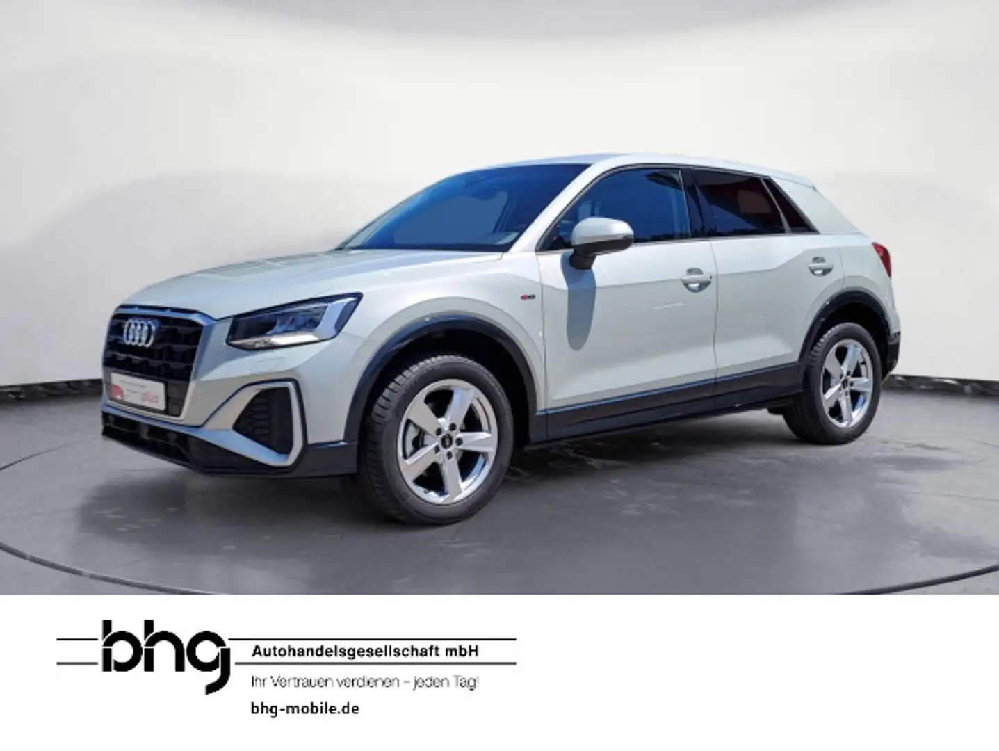 Audi Q2 35 TFSI S tronic S line Silber - 1