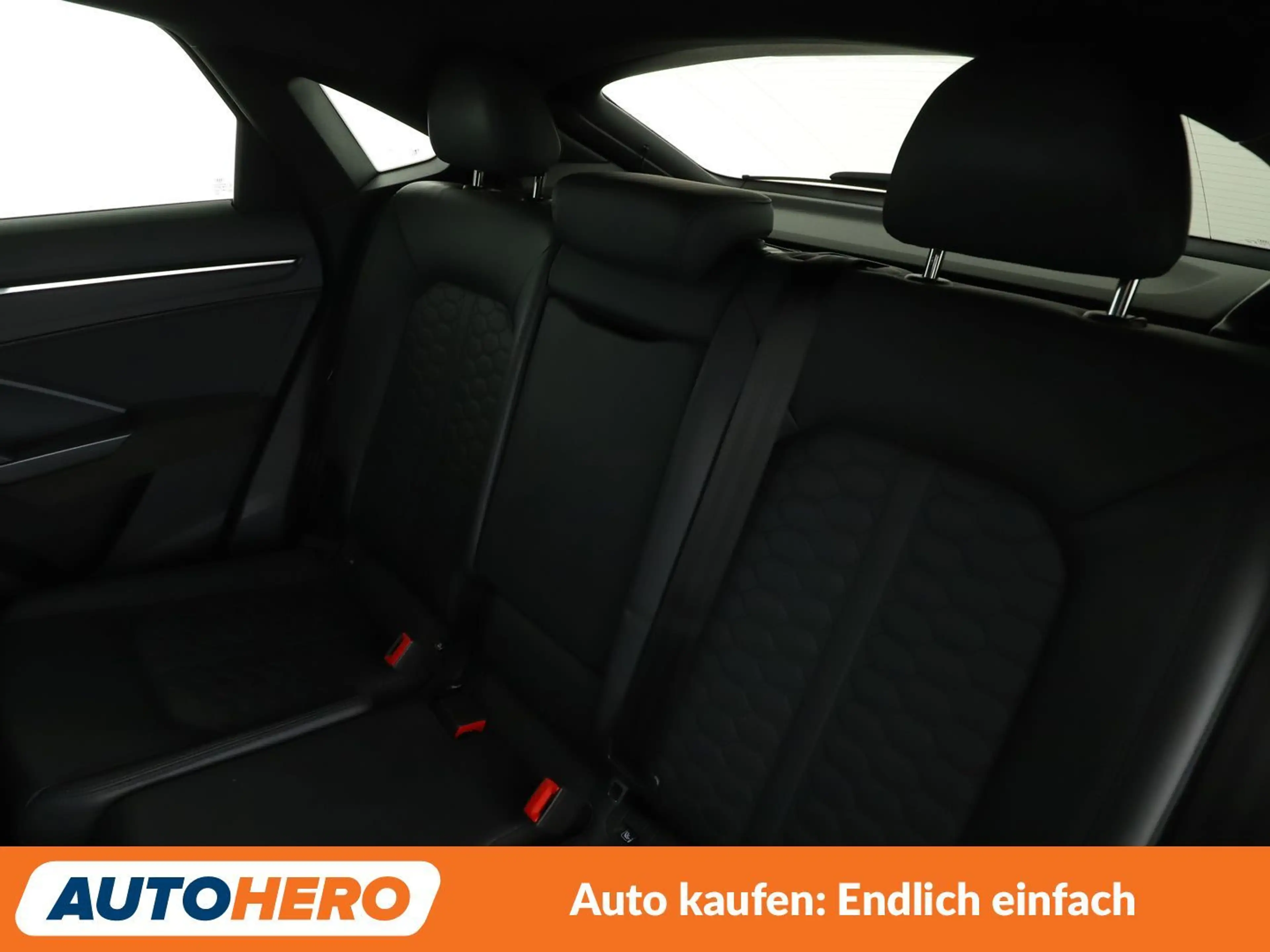 Audi RS Q3 2.5 TFSI quattro Aut.*NAVI*LED*CAM* — photo 14