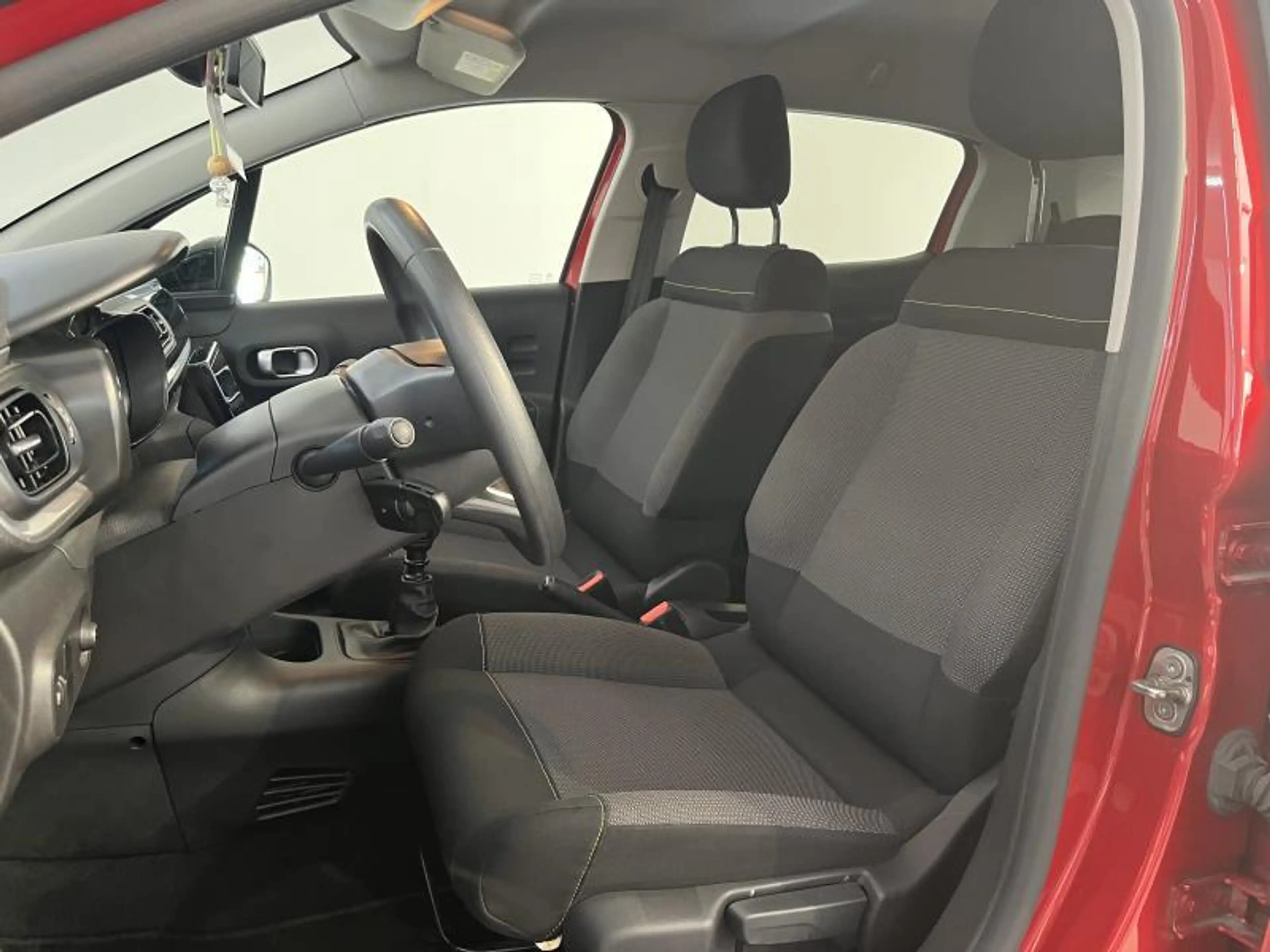 Citroen C3 FEEL — photo 12
