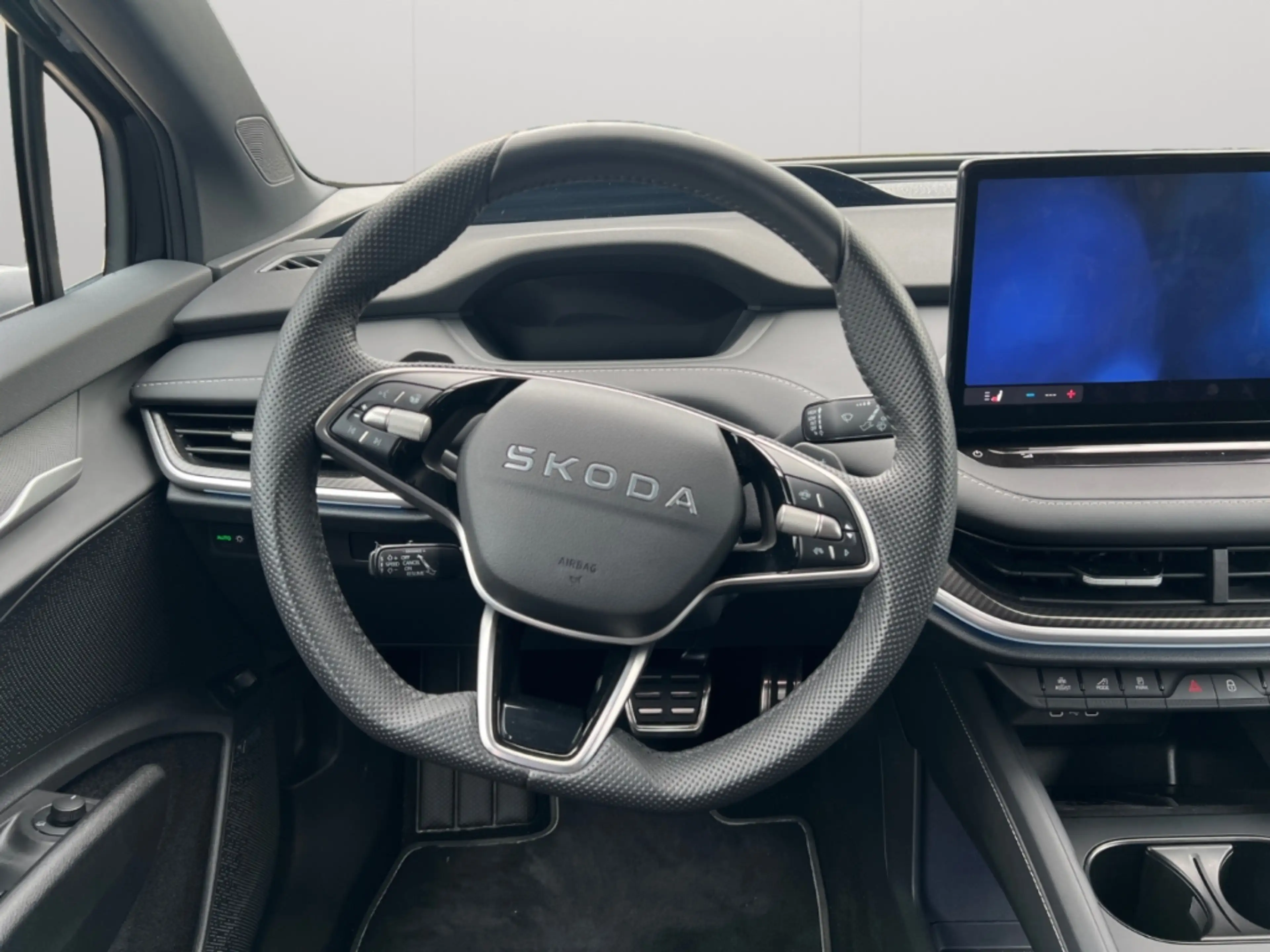 Skoda Elroq 60 Sportline Matrix Navi HUD CANTON 360° ACC — photo 9