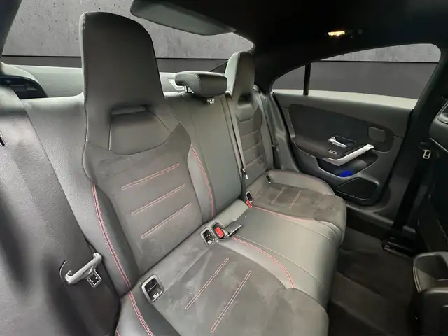 Mercedes-Benz Cla view 13
