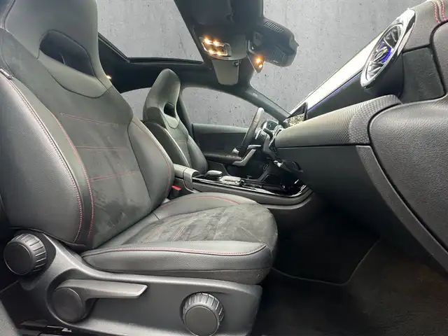 Mercedes-Benz Cla view 15